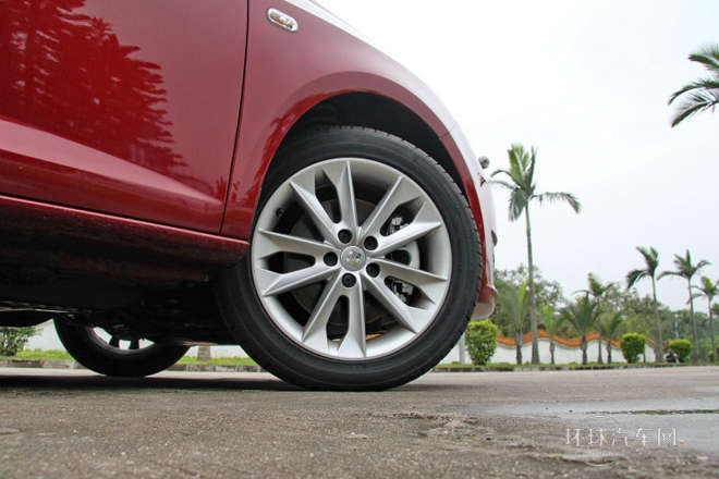 2013款 1.4TSI 3門版FR