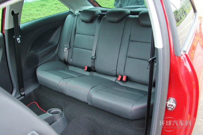 2013款 1.4TSI 3門版FR