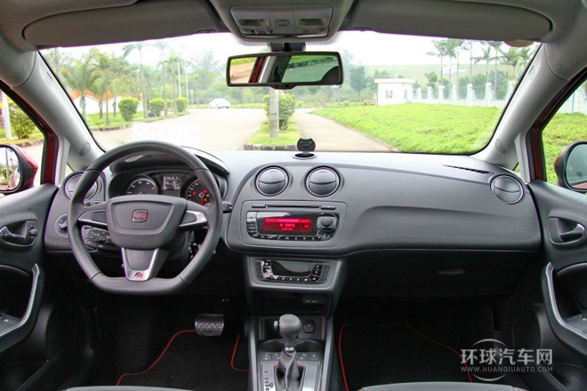 2013款 1.4TSI 3門版FR