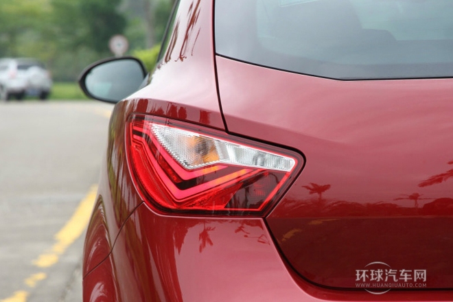 2013款 1.4TSI 3門版FR