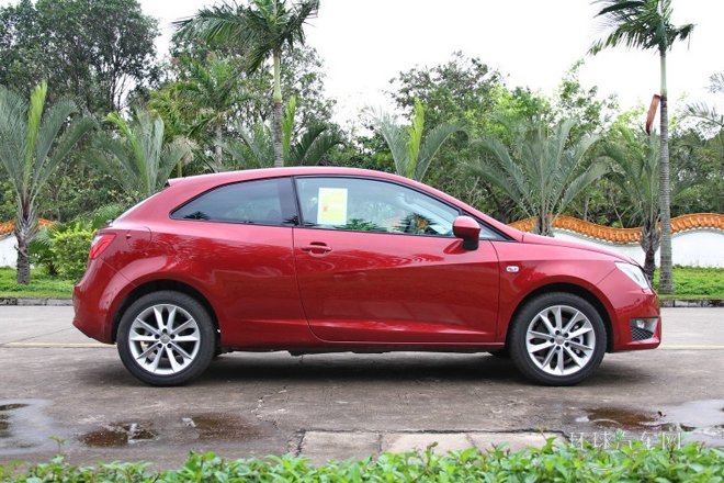 2013款 1.4TSI 3門版FR