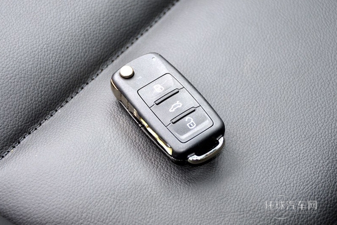 2013款 1.8TSI 豪華版 歐V