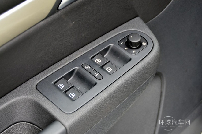 2013款 1.8TSI 豪華版 歐V