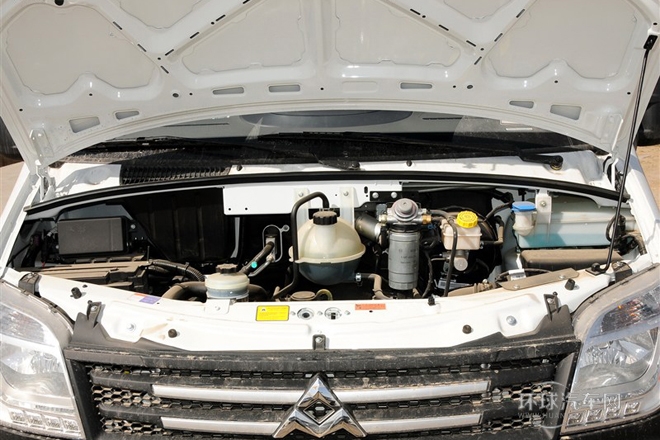 2012款 2.5T低頂超值物流版A