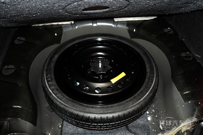 2012款 2.0L 舒適版
