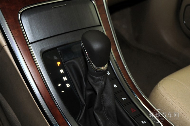 2012款 2.0L 舒適版