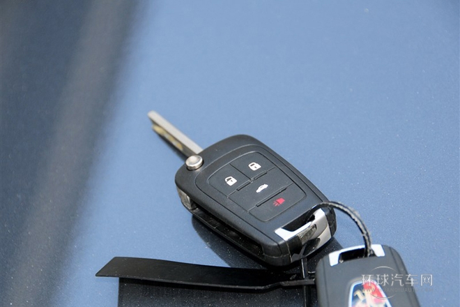 2012款 2.4L 豪華版