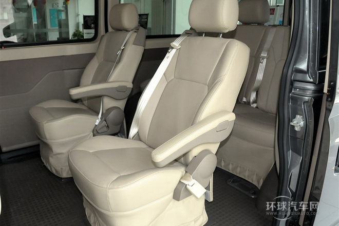 2011款 2.5T短軸中頂尊杰版