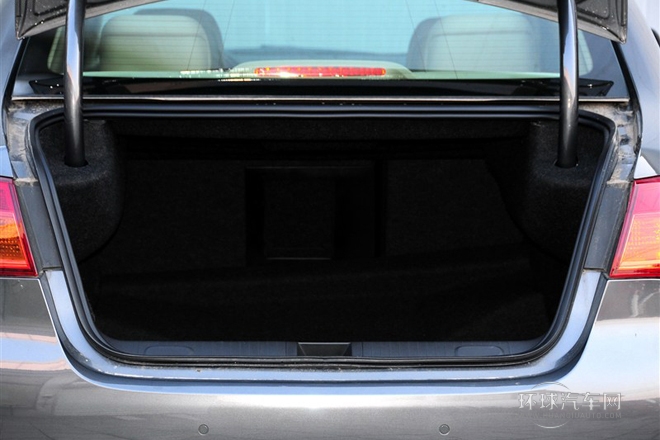 2012款 2.4L 豪華版