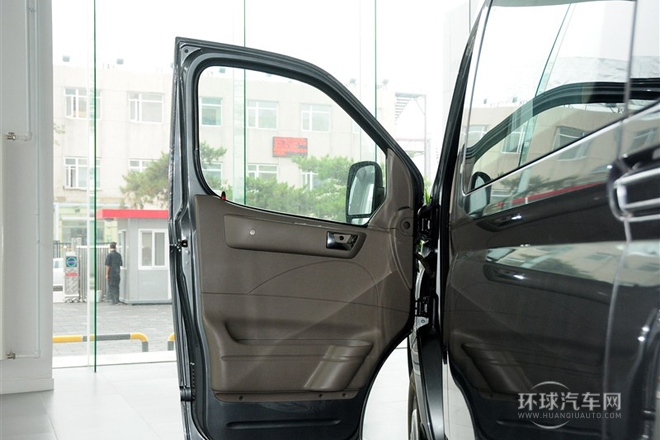 2011款 2.5T長軸中頂商杰版