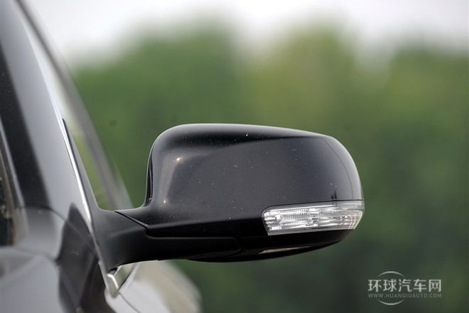 2012款 2.4L 豪華行政版