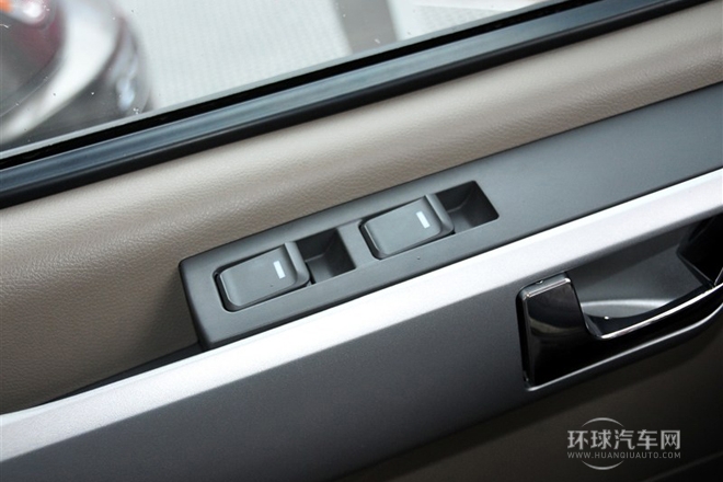 2011款 2.5T長軸中頂尊杰版