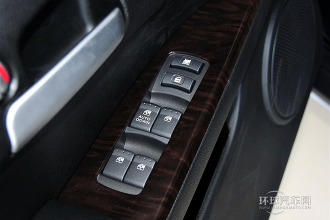 2014款 1.8T 2WD 手動馳域特裝版