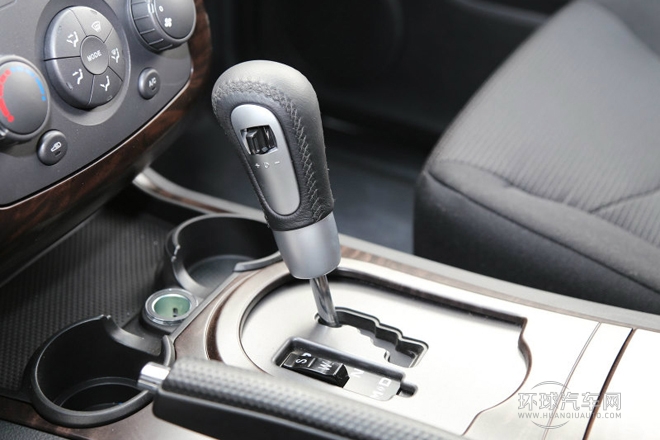 2014款 1.8T 2WD 自動勝域特裝版