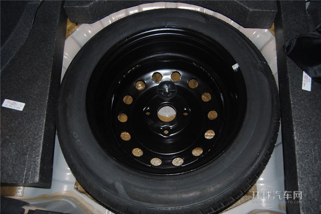 2013款 兩廂 1.5L AMT銳意版