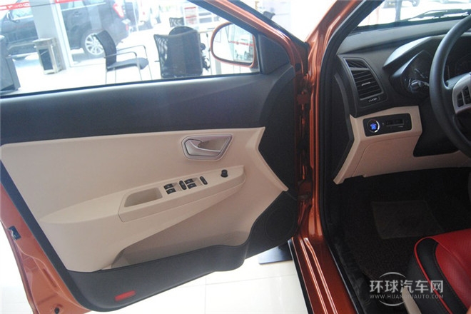 2013款 兩廂 1.5L AMT銳意版