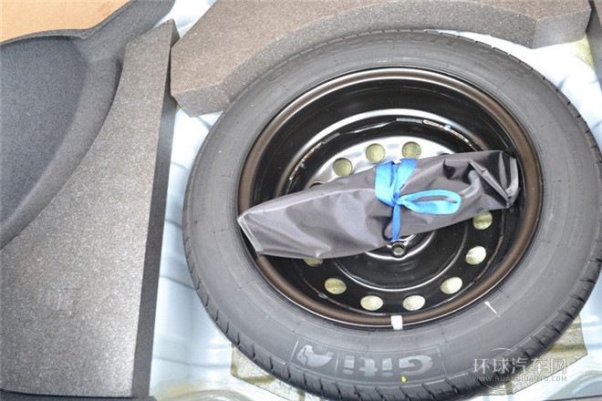 2013款 兩廂 1.5L 手動(dòng)快意版