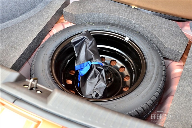 2013款 兩廂 1.5L 手動銳意版