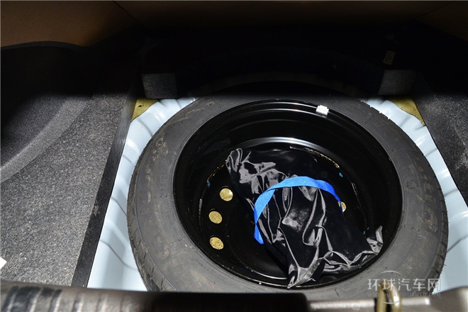 2013款 掀背 1.5L AMT銳意版