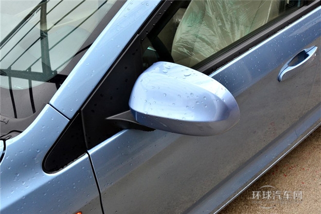 2013款 掀背 1.5L 手動(dòng)銳意版