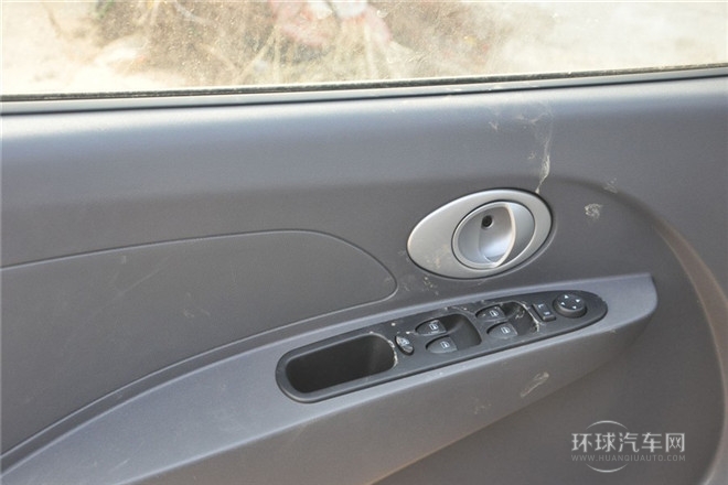 2012款 1.0L 手動標準型