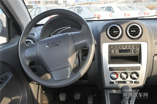 2012款 1.0L 手動(dòng)標(biāo)準(zhǔn)型