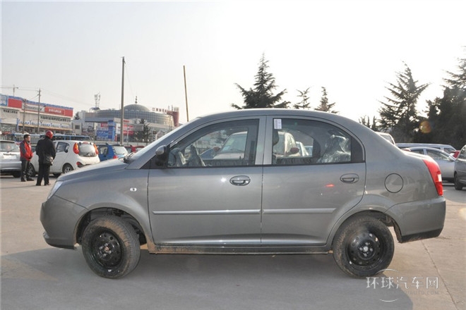 2012款 1.0L 手動標準型