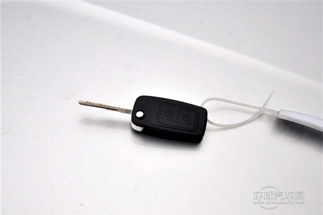 2012款 1.0L 手動舒適型