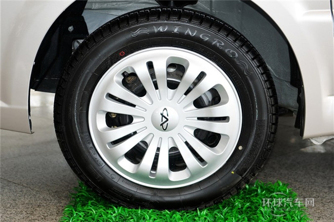 2012款 1.5L 手動標(biāo)準(zhǔn)型