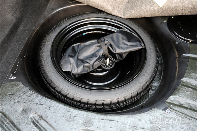 2012款 1.5L 手動(dòng)豪華型