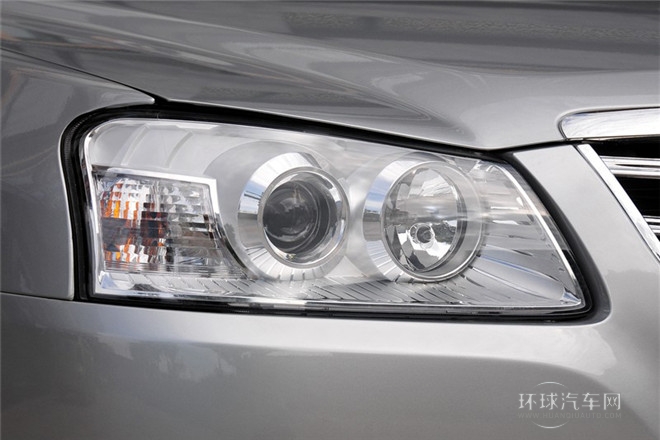 2012款 1.5L 手動舒適型