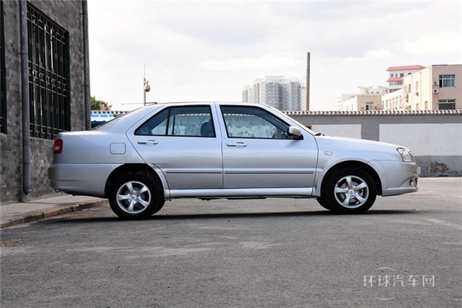 2012款 1.5L 手動舒適型