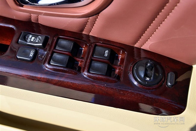 2014款 2.4L 四驅(qū)舒適型