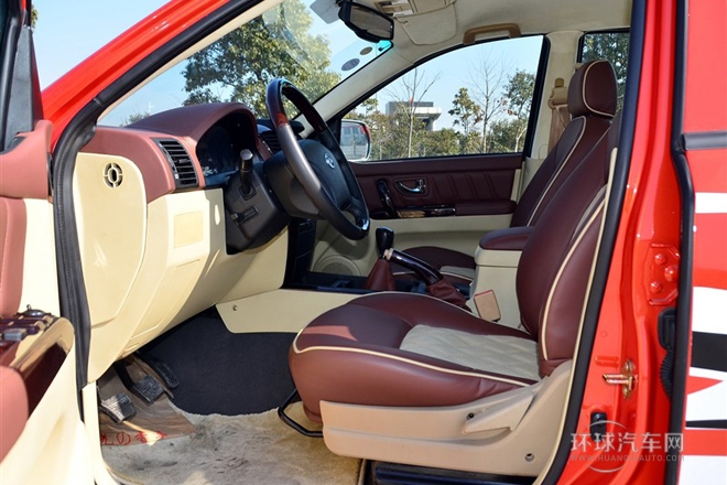 2014款 2.4L 四驅舒適型