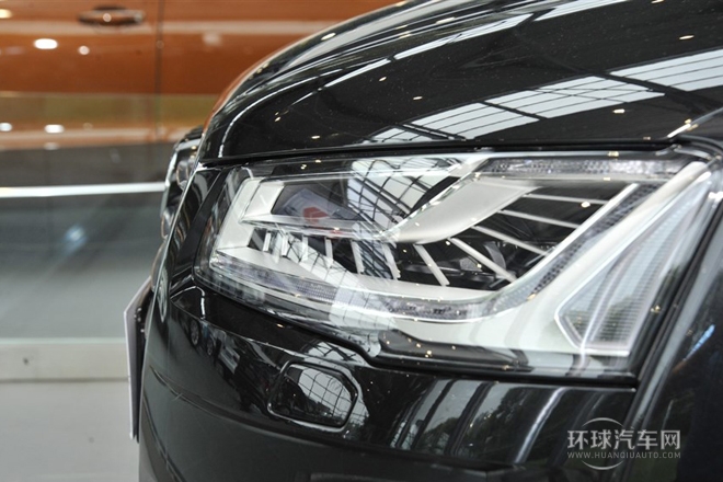 2014款 A8L 60 TFSI quattro豪華型