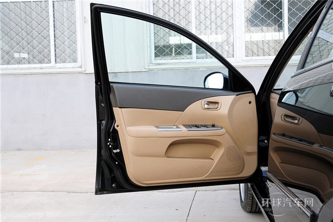 2010款 1.8L 手動精英型