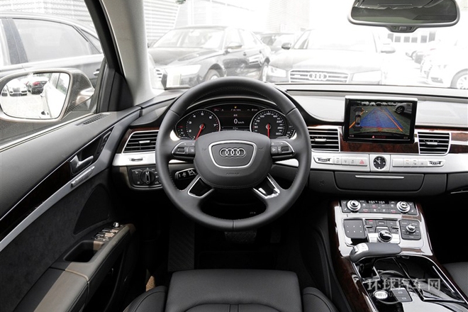 2014款 A8L 50 TFSI quattro豪華型