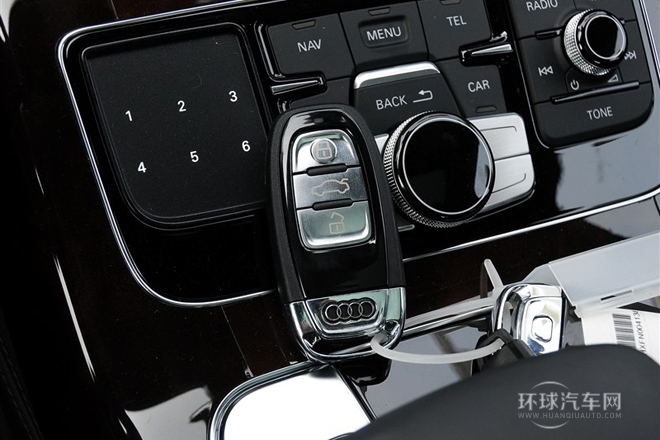 2014款 A8L 50 TFSI quattro豪華型