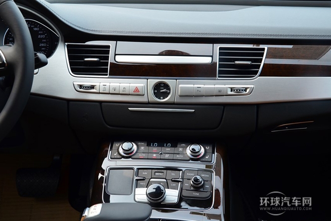 2014款 A8L 45 TFSI quattro專享型