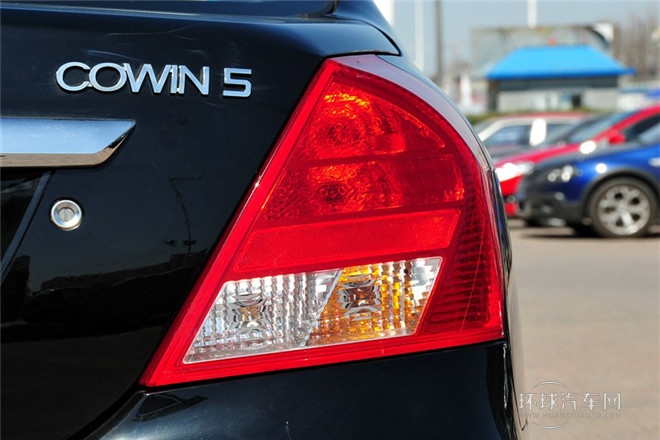 2012款 1.8L 手動(dòng)豪華版