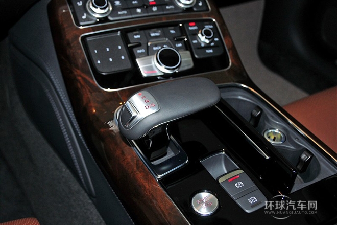 2014款 A8L 45 TFSI quattro豪華型