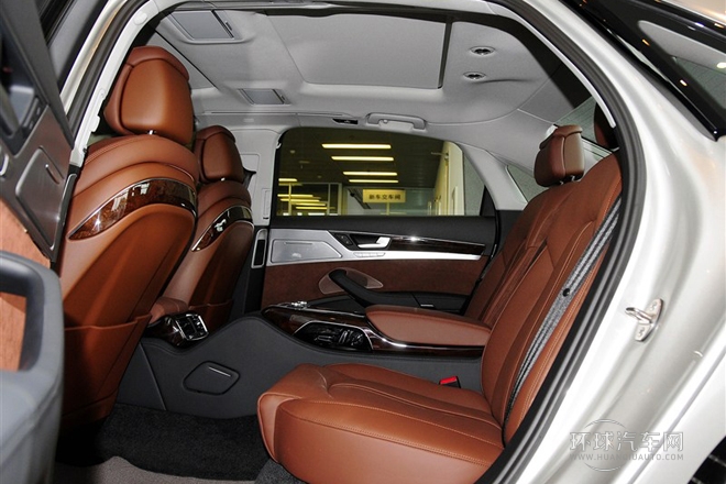 2014款 A8L 45 TFSI quattro豪華型