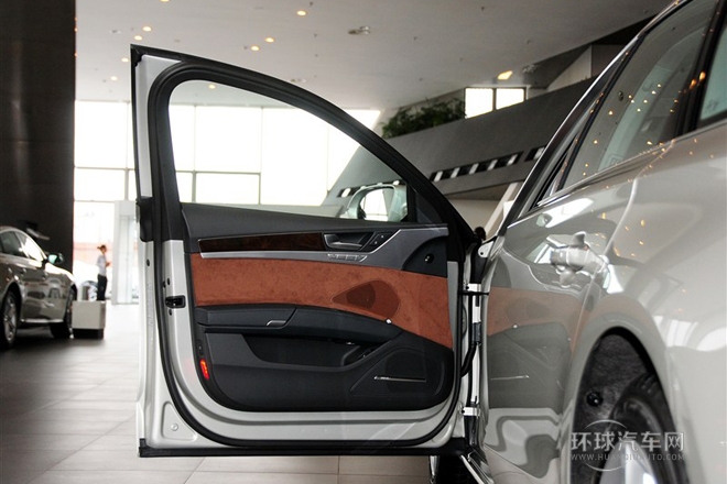 2014款 A8L 45 TFSI quattro豪華型