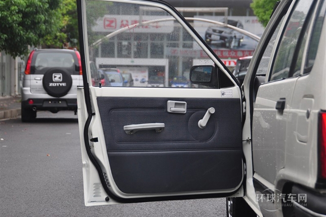 2010款 0.8L 舒適型