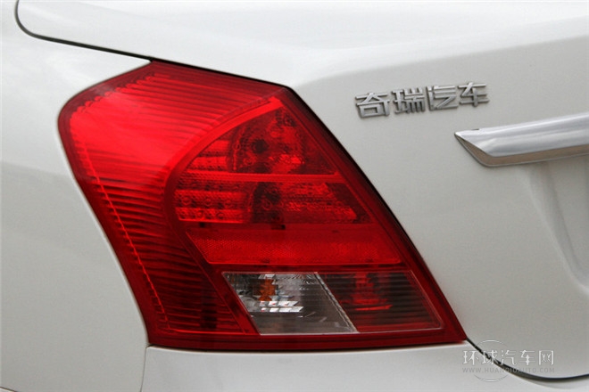 2012款 1.8L 手動(dòng)精英版