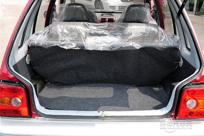 2010款 0.8L 尊貴型