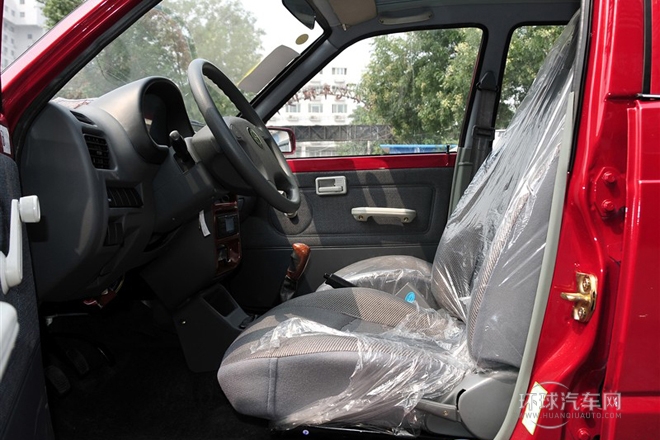 2010款 0.8L 尊貴型