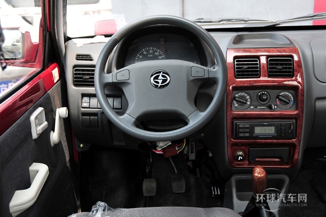 2010款 0.8L 尊貴型