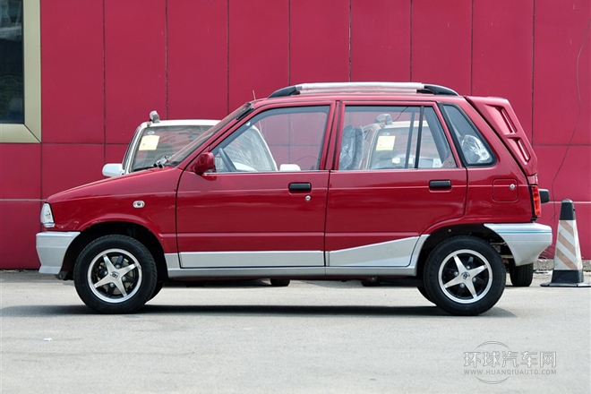 2010款 0.8L 尊貴型