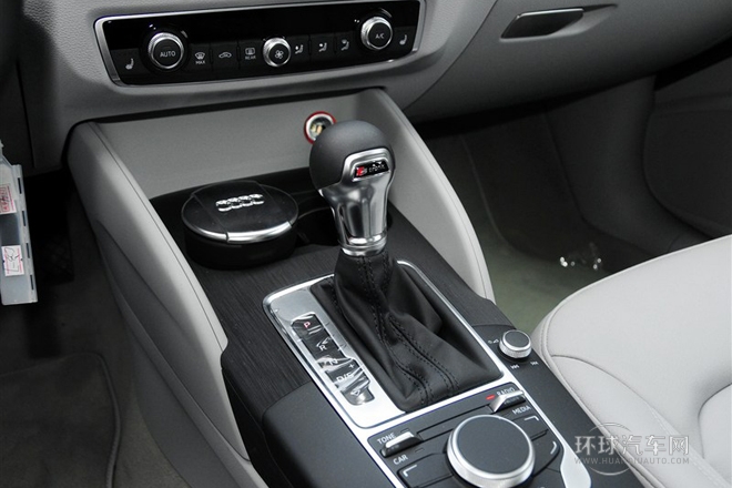 2014款 Limousine 35 TFSI 舒適型